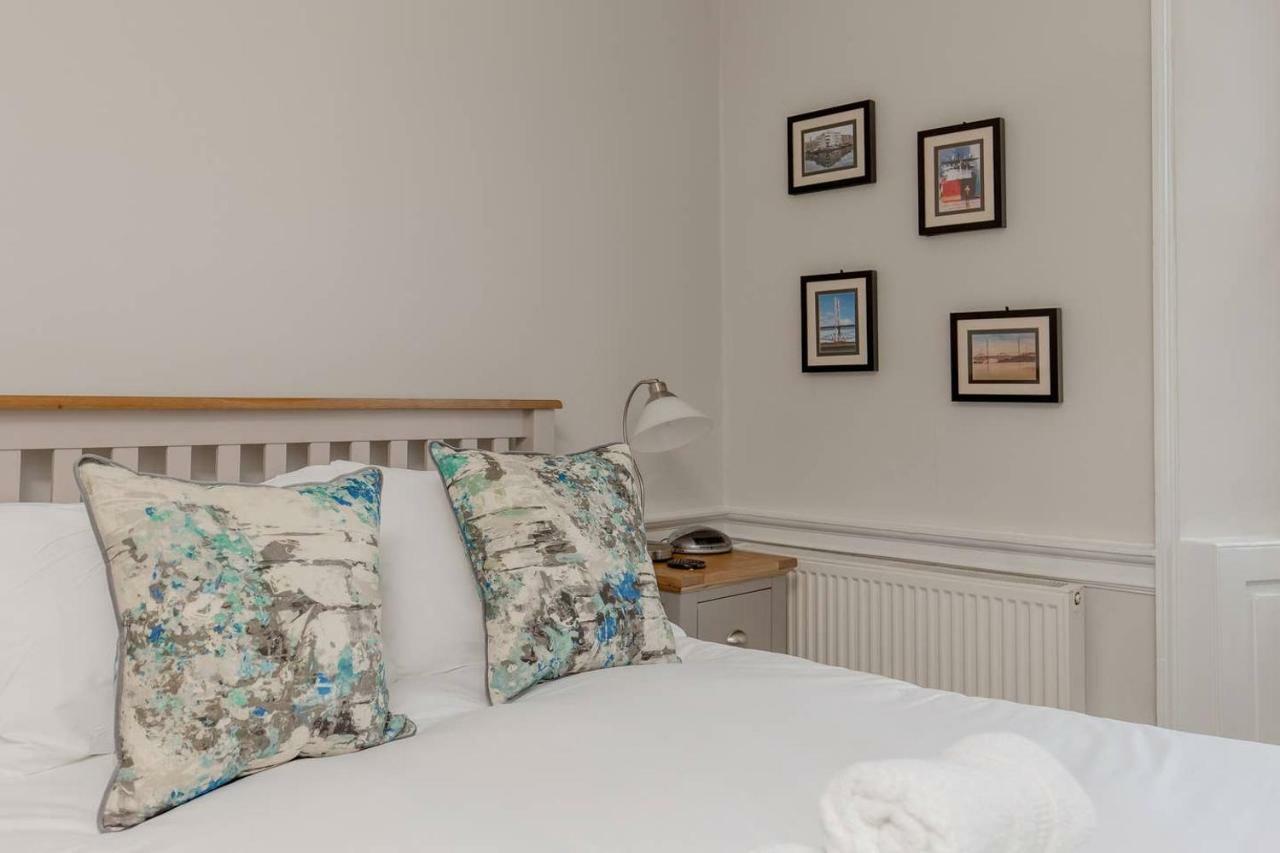 Апартаменти Altido Elegant Georgian 2-Bedrm Apt In Heart Of Old Town Единбург Екстер'єр фото