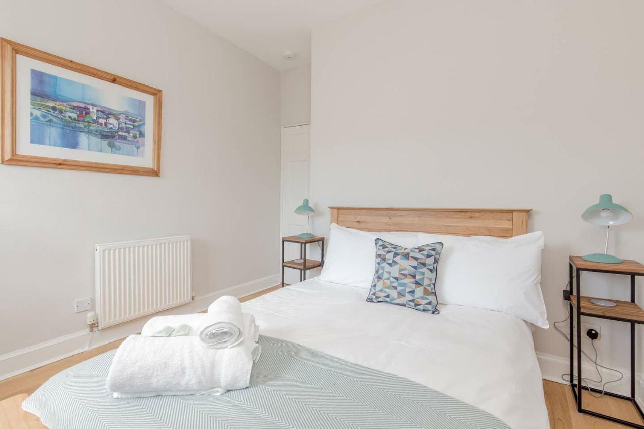 Апартаменти Altido Elegant Georgian 2-Bedrm Apt In Heart Of Old Town Единбург Екстер'єр фото